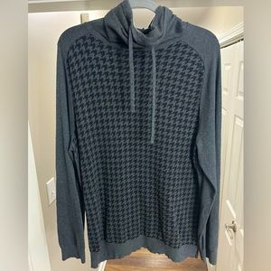 Express Cow-neck Black/Grey Houndstooth Sweater.  Size-XL.